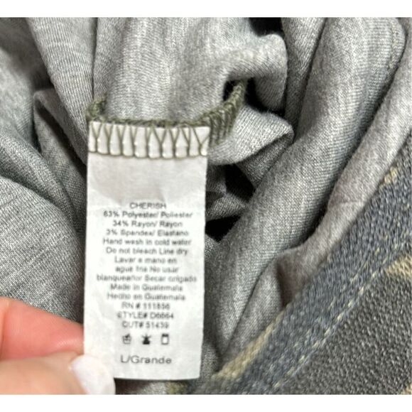 Cherish Camouflage Sleeveless Jumpsuit Size Large NEW - Picture 7 of 7